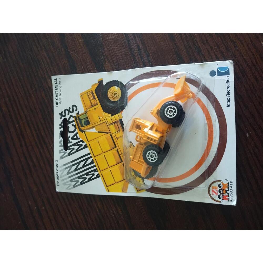 VINTAGE 1980 Mini Mack Die Cast Metal NOS
